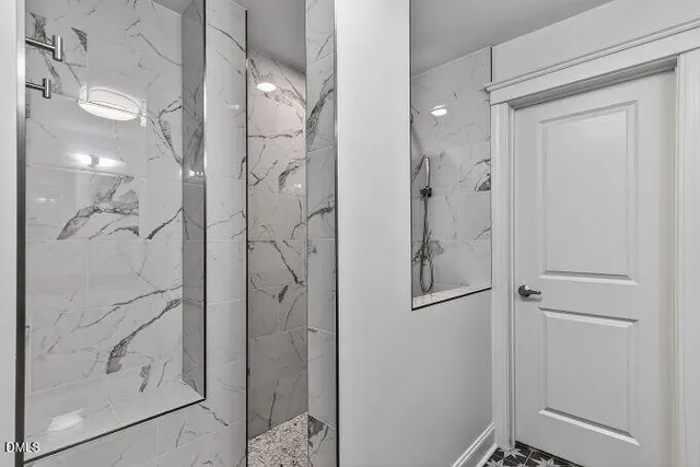 $2,550 | 222 Glenwood Avenue, Unit 513, Raleigh, NC 27603