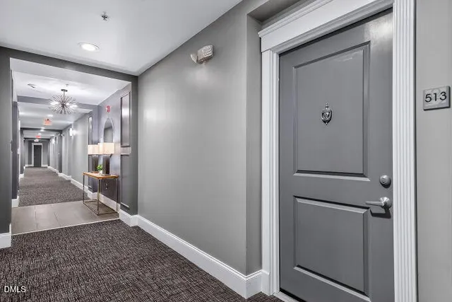 $2,550 | 222 Glenwood Avenue, Unit 513, Raleigh, NC 27603