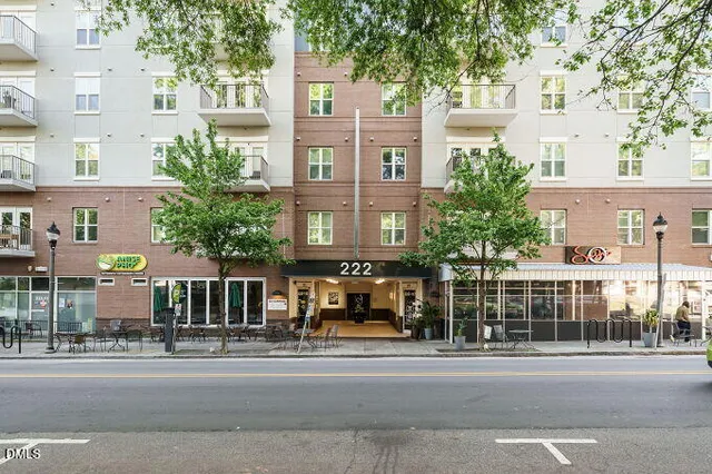 $2,550 | 222 Glenwood Avenue, Unit 513, Raleigh, NC 27603
