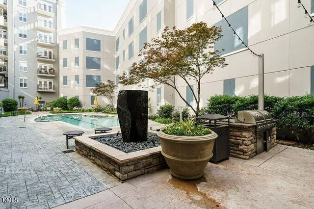 $2,550 | 222 Glenwood Avenue, Unit 513, Raleigh, NC 27603