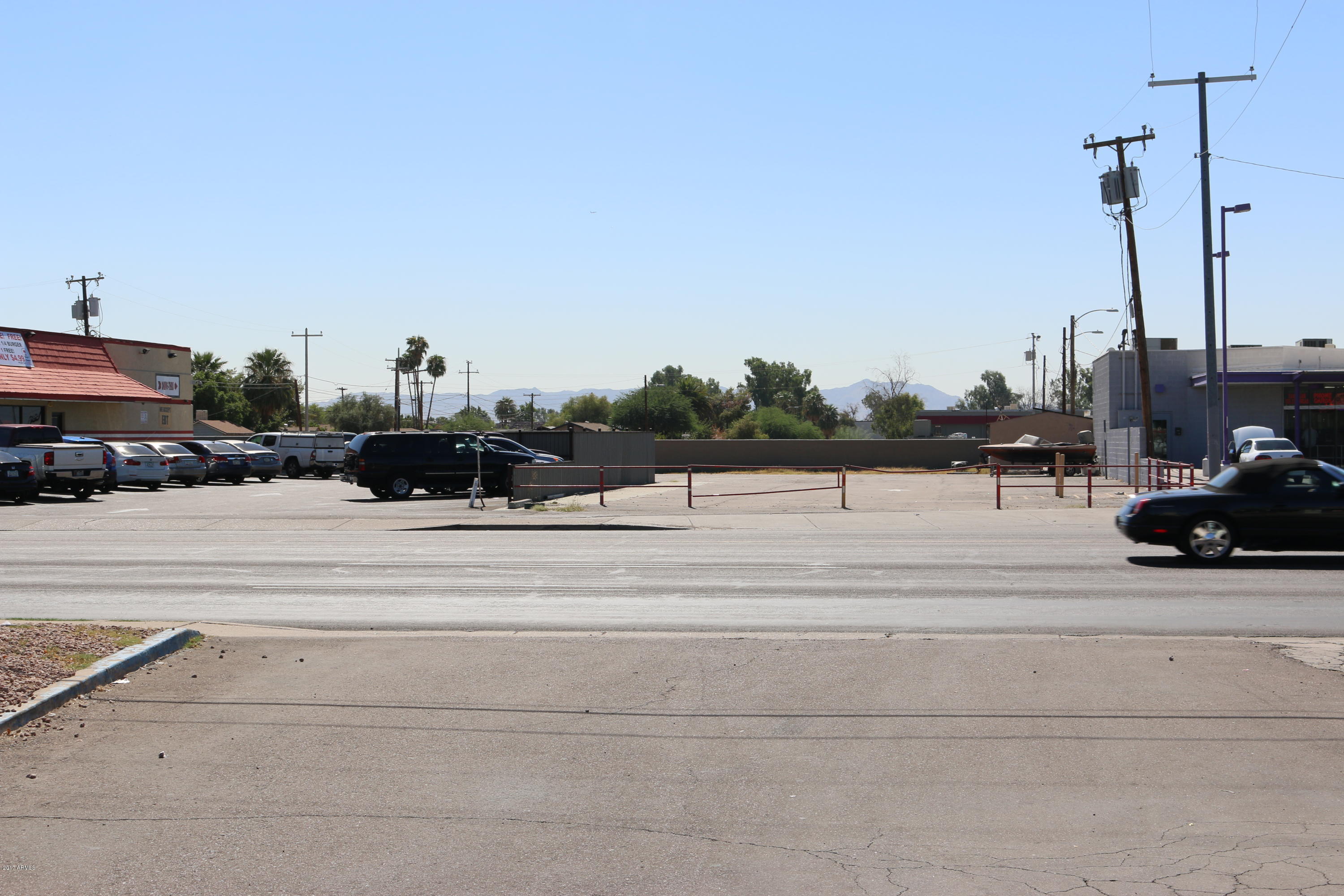 3433 West Thomas Road Phoenix, AZ 85009 - Photo 1 of 7 IMG_1227