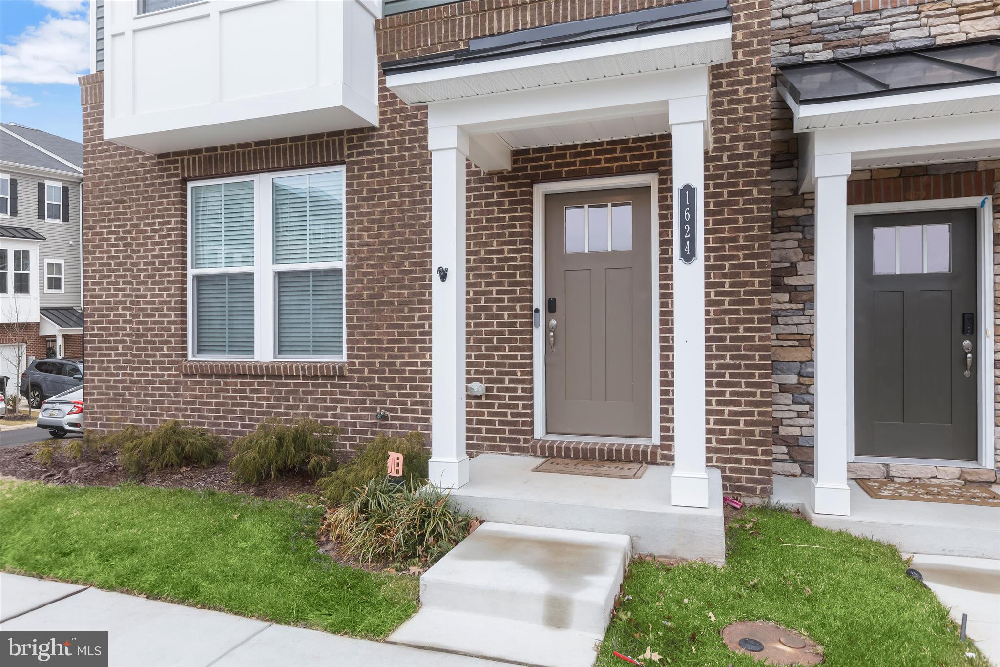 1624 Aster Lane Hanover, MD 21076 - Photo 5 of 47 Welcoming Front Porch