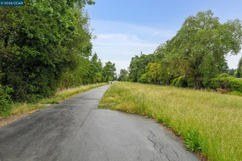 $699,000 | 614 Sycamore Circle, Danville, CA 94526