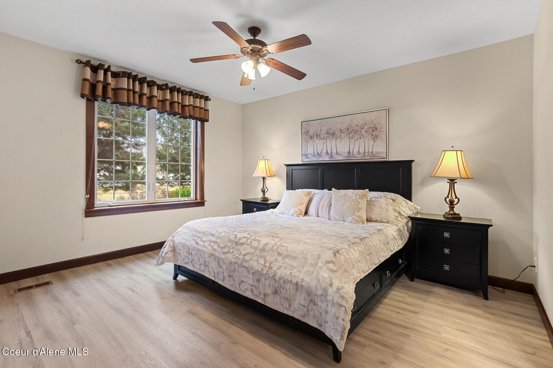 4580 Greenchain Loop, Unit 5 Coeur D'Alene, ID 83814 - Photo 13 of 29 4580GreenchainLoopUnit5-13