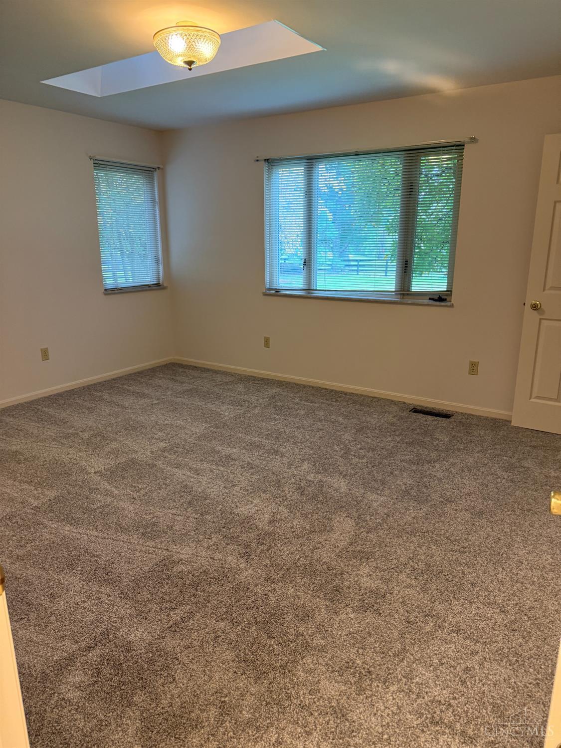 6641 Smith Road Loveland, OH 45140 - Photo 9 of 22