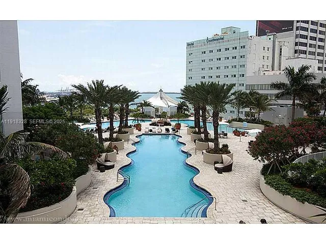 $4,000 | 244 Biscayne Boulevard, Unit 3109, Miami, FL 33132