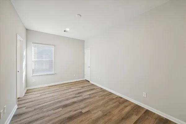 $2,200 | 8127 Esther Acres Lane, Houston, TX 77088
