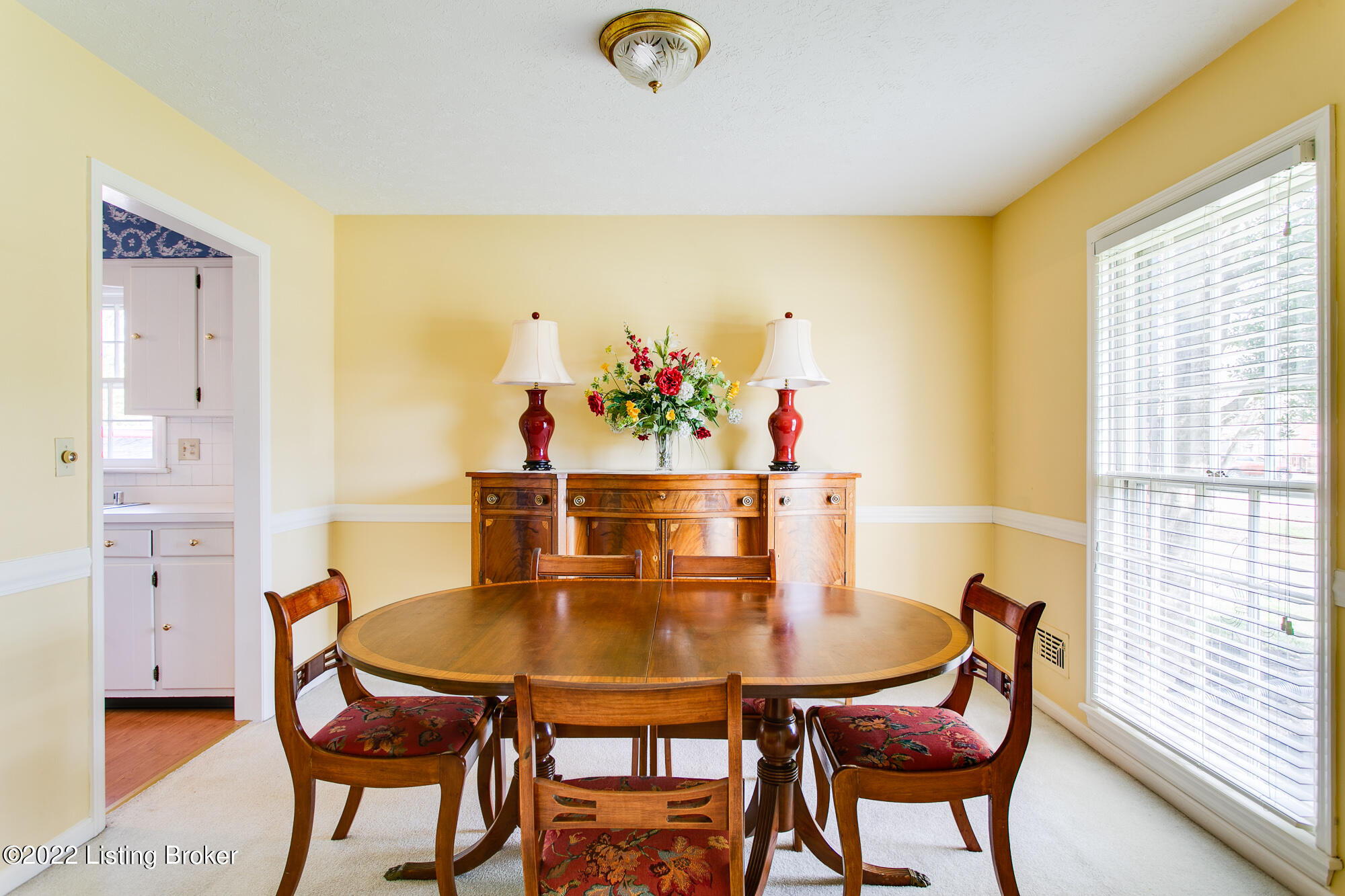 6109 Rodes Drive Louisville, KY 40222 - Photo 7 of 31 Dining Room