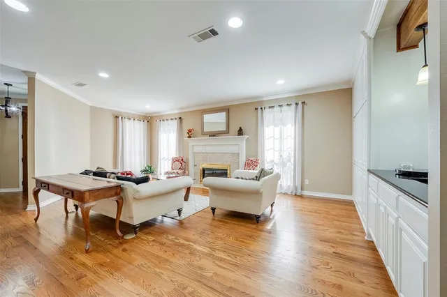 $589,900 | 7016 Allen Pl Drive, Fort Worth, TX 76116