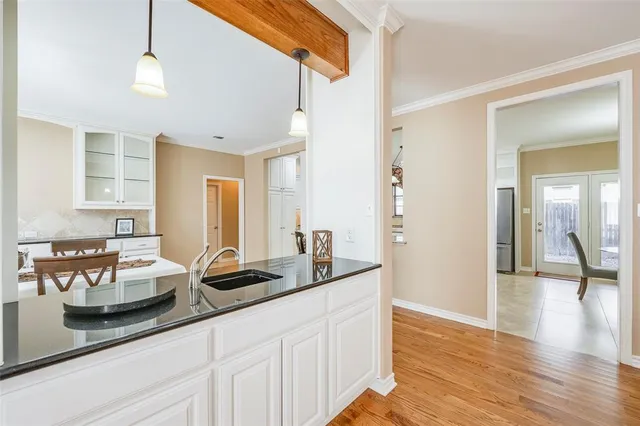 $589,900 | 7016 Allen Pl Drive, Fort Worth, TX 76116