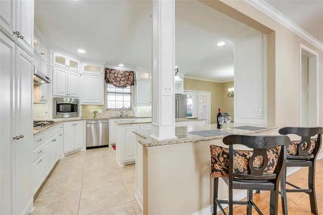 $589,900 | 7016 Allen Pl Drive, Fort Worth, TX 76116