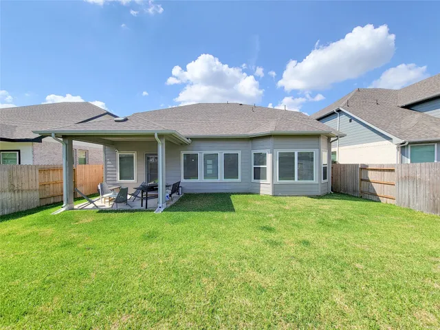 $2,750 | 8401 Hazel River Drive, Richmond, TX 77406