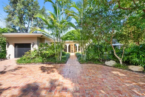 $2,195,000 | 901 Southeast 6th Street, Fort Lauderdale, FL 33301