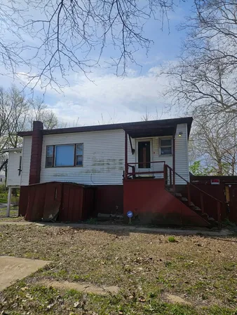 $149,900 | 507 Crystal Lake Drive, Urbana, IL 61802
