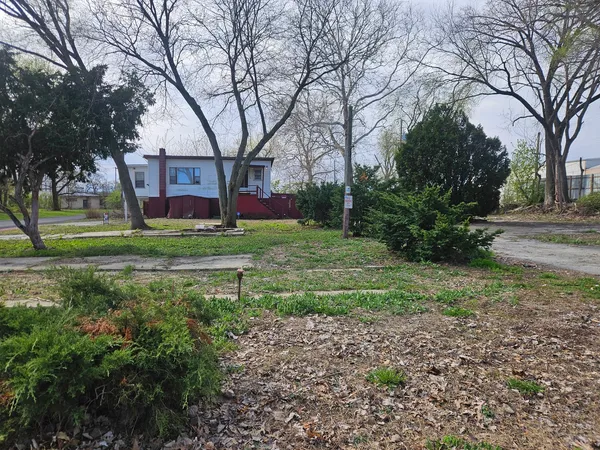 $149,900 | 507 Crystal Lake Drive, Urbana, IL 61802