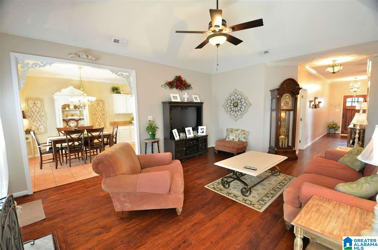 104 Hannah Circle Calera, AL 35040 - Photo 6 of 29