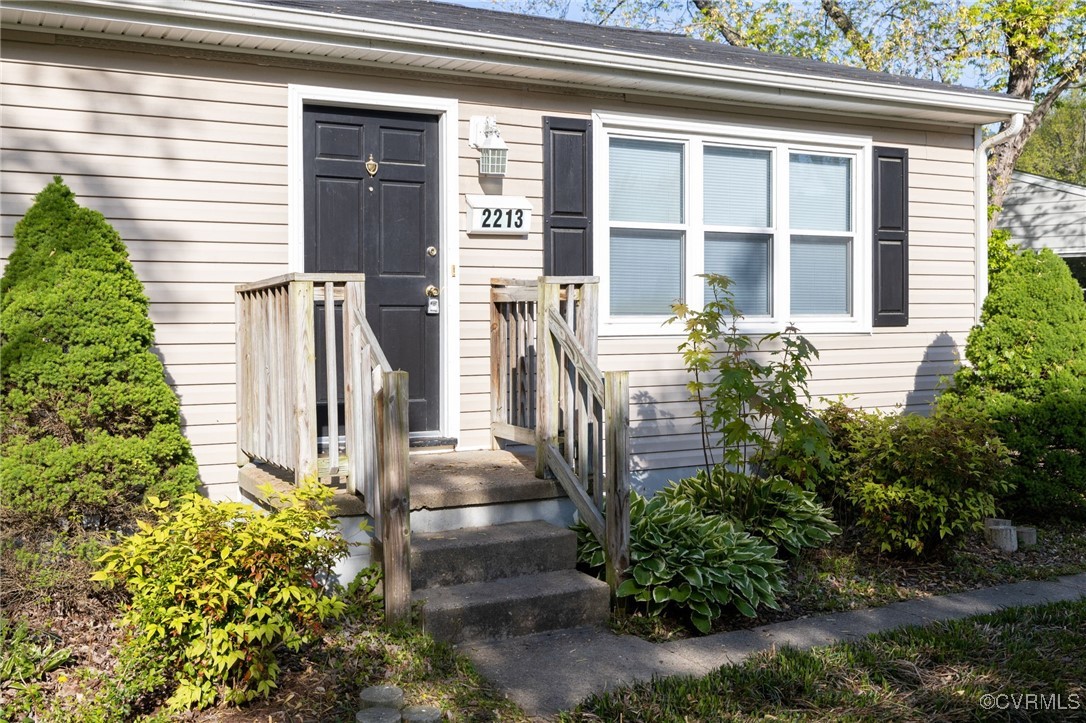 2213 East Nine Mile Road Sandston, VA 23150 - Photo 3 of 29