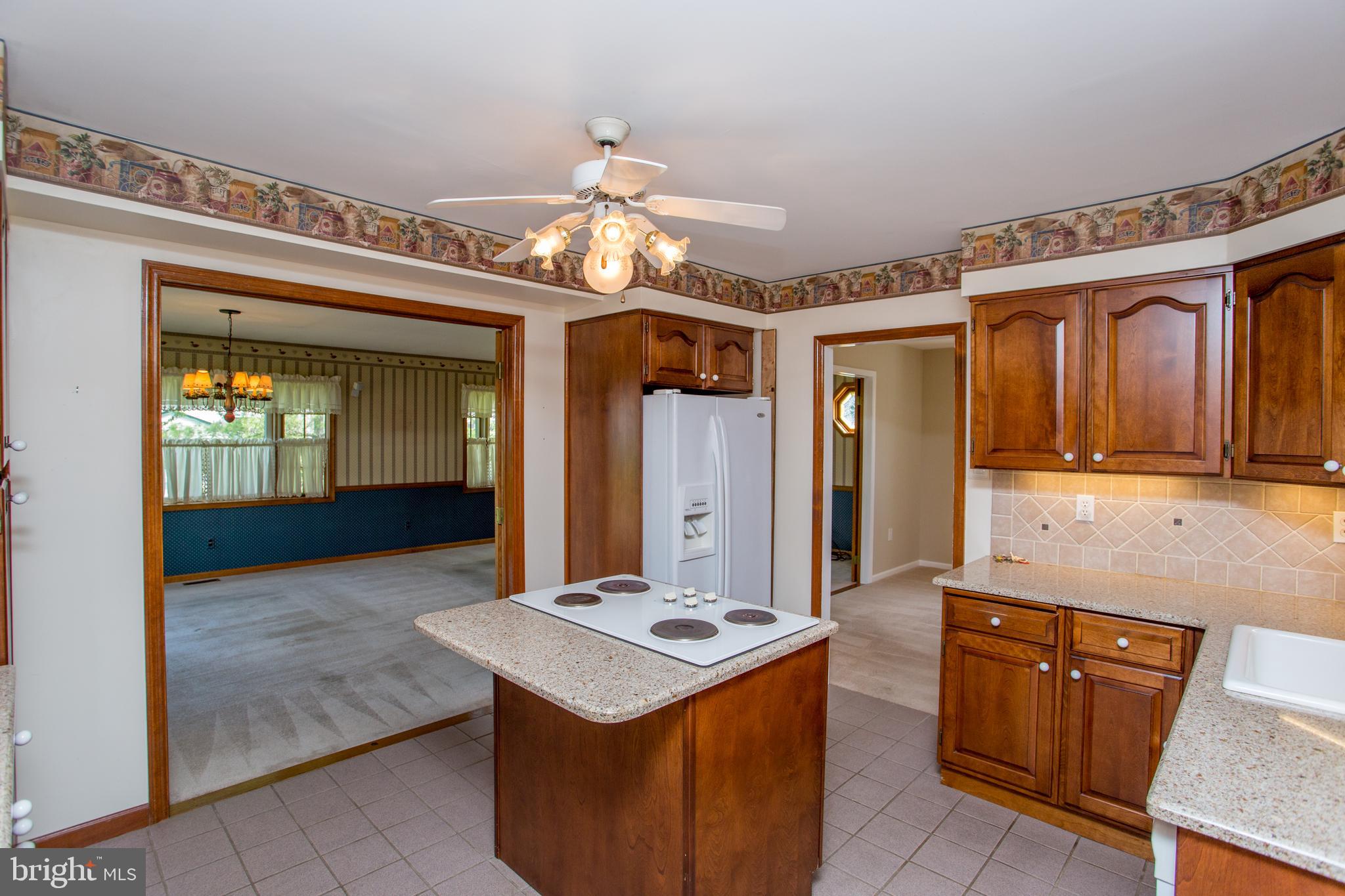 1018 Hilltop Road Warminster, PA 18974 - Photo 14 of 44 Gallery Image 14