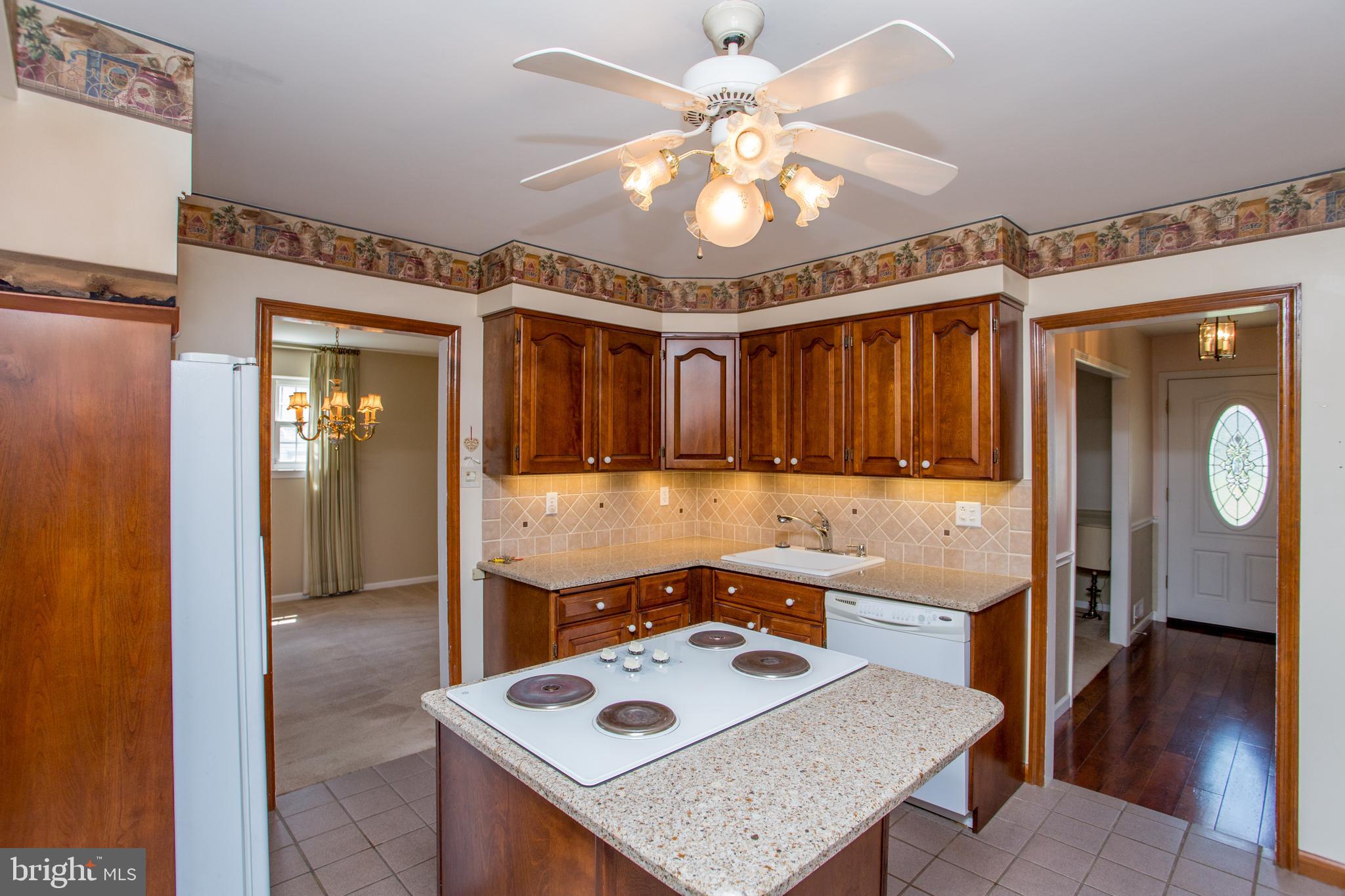 1018 Hilltop Road Warminster, PA 18974 - Photo 16 of 44 Gallery Image 16