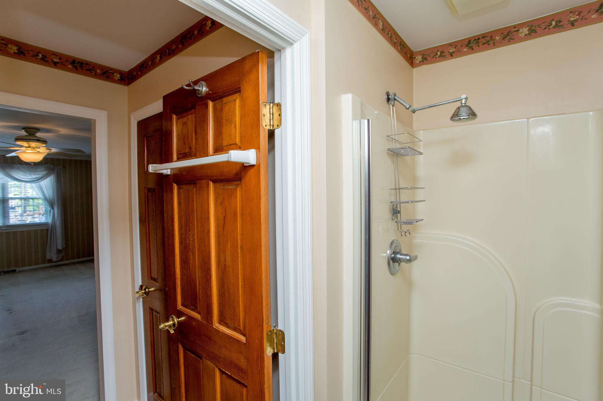 1018 Hilltop Road Warminster, PA 18974 - Photo 30 of 44 Gallery Image 30