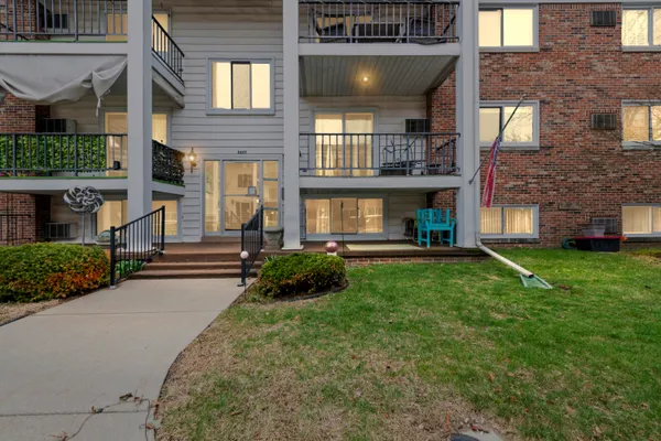 $85,000 | 806 West Michigan Avenue, Unit 205E, Jackson, MI 49202
