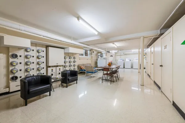 $85,000 | 806 West Michigan Avenue, Unit 205E, Jackson, MI 49202