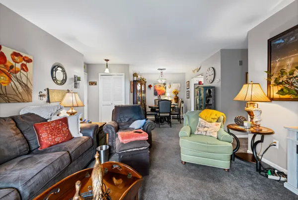 $85,000 | 806 West Michigan Avenue, Unit 205E, Jackson, MI 49202