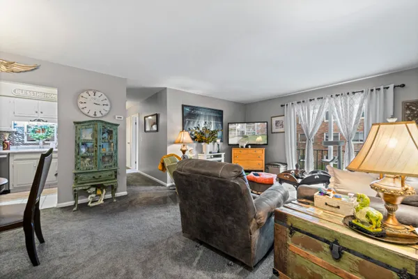 $85,000 | 806 West Michigan Avenue, Unit 205E, Jackson, MI 49202
