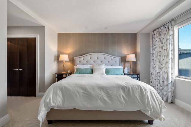 $2,300,000 | 1 Huntington Avenue, Unit 702, Boston, MA 02116