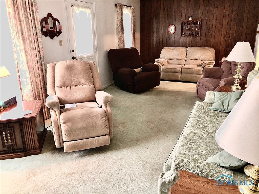 22922 West Hellwig Road Genoa, OH 43430 - Photo 3 of 12 Gallery Image 3