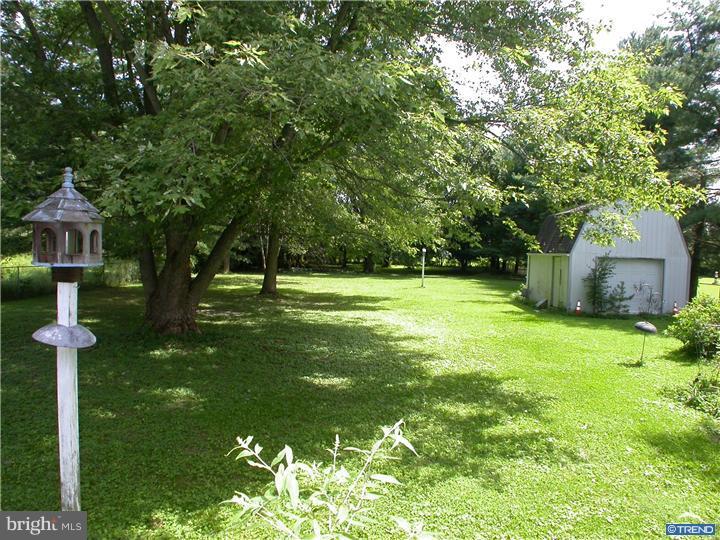 949 Woods Road Bear, DE 19701 - Photo 14 of 17 Gallery Image 14