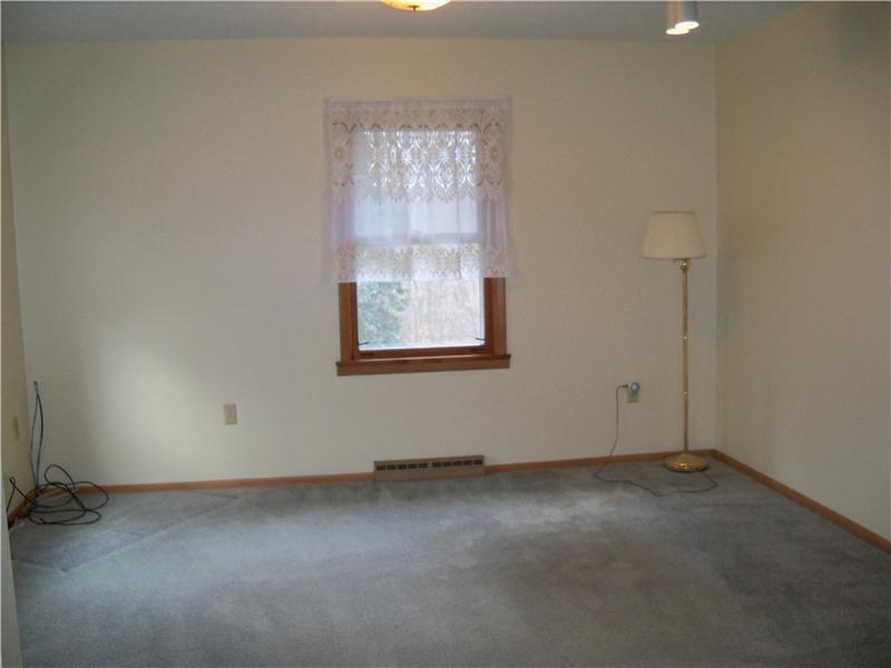 7961 Franklin Road Evans City, PA 16033 - Photo 10 of 19 Den. Den, office or another bedroom ... all possiblitlies