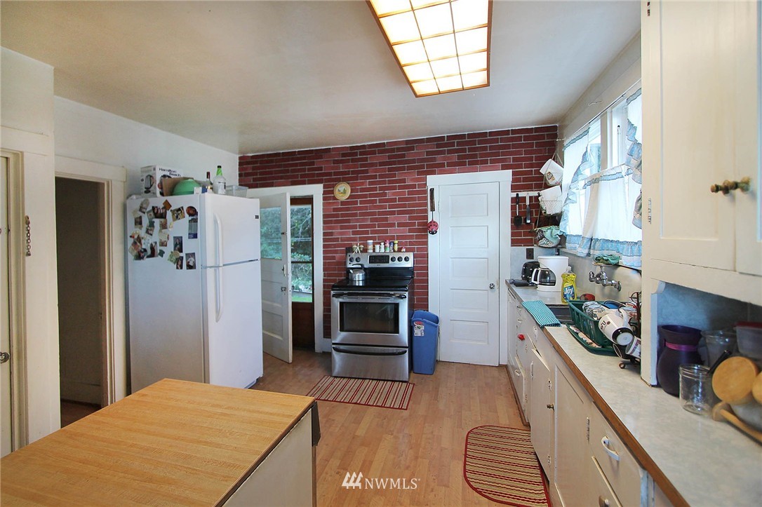 26333 Pillsbury Road Southwest Vashon, WA 98070 - Photo 8 of 18 Gallery Image 8