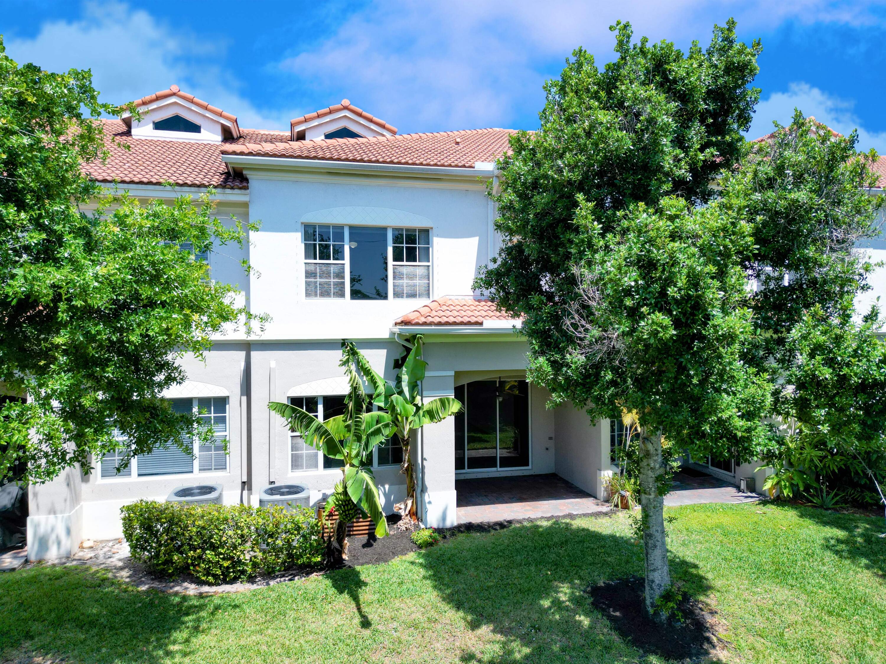 64 Lancaster Road Boynton Beach, FL 33426 - Photo 35 of 50 Rear
