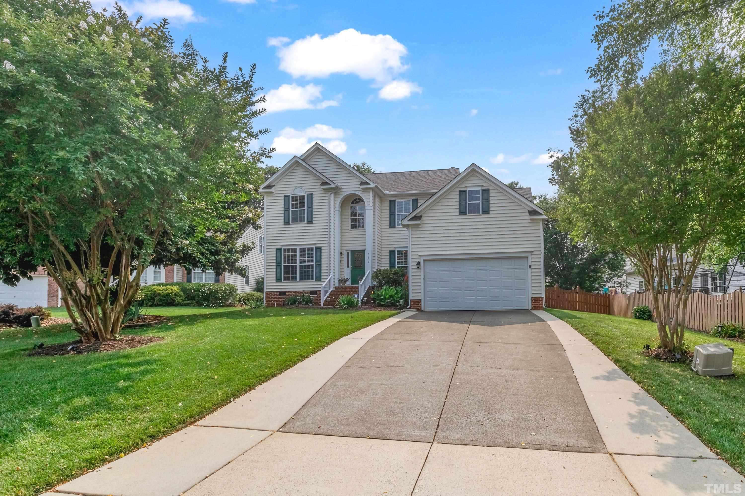 8909 Eaglebrook Court Raleigh, NC 27617 - Photo 4 of 61 Gallery Image 4