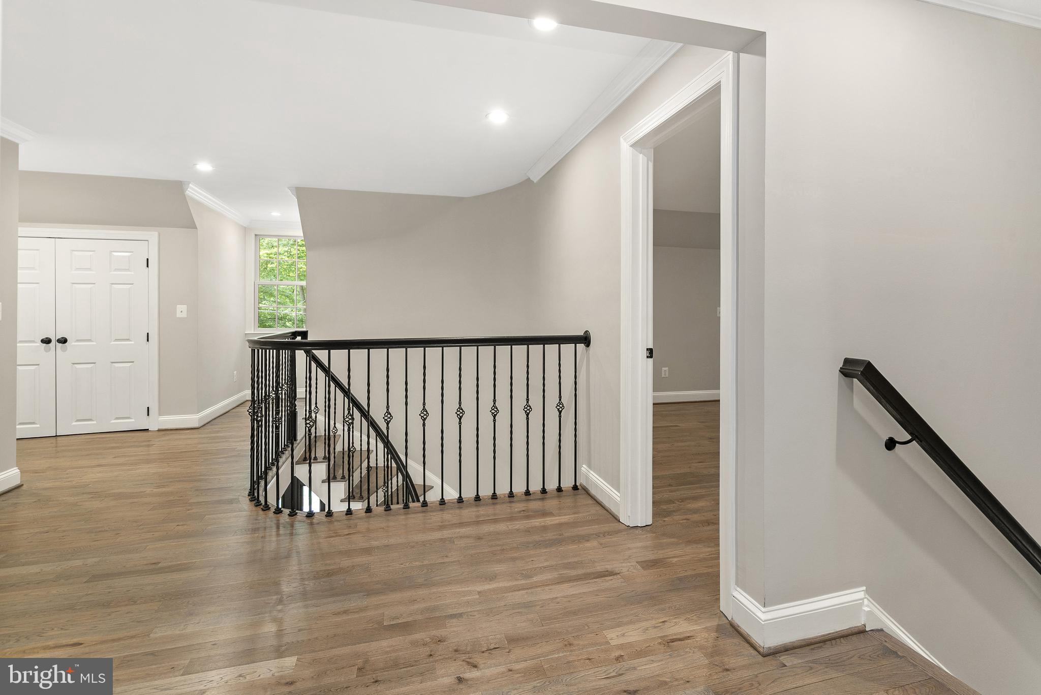 7323 Arrowood Road Bethesda, MD 20817 - Photo 28 of 64 2nd floor landing