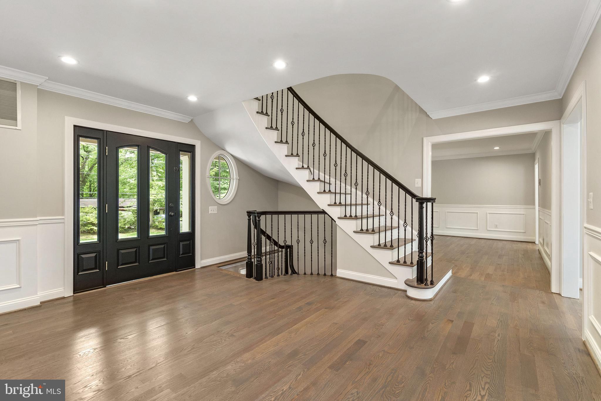 7323 Arrowood Road Bethesda, MD 20817 - Photo 6 of 64 Beautiful foyer