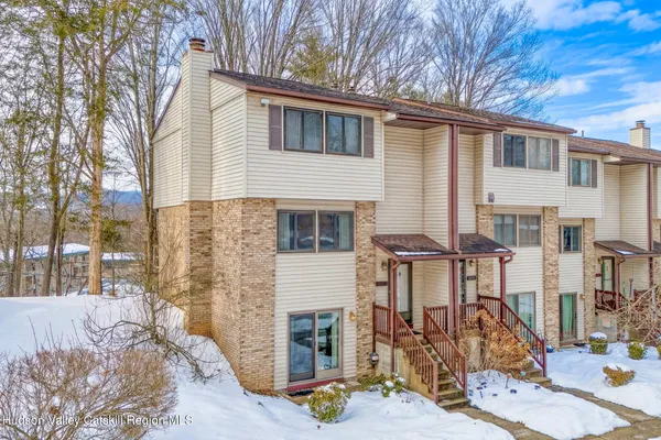 $349,000 | 255 Village Court, Kingston, NY 12401