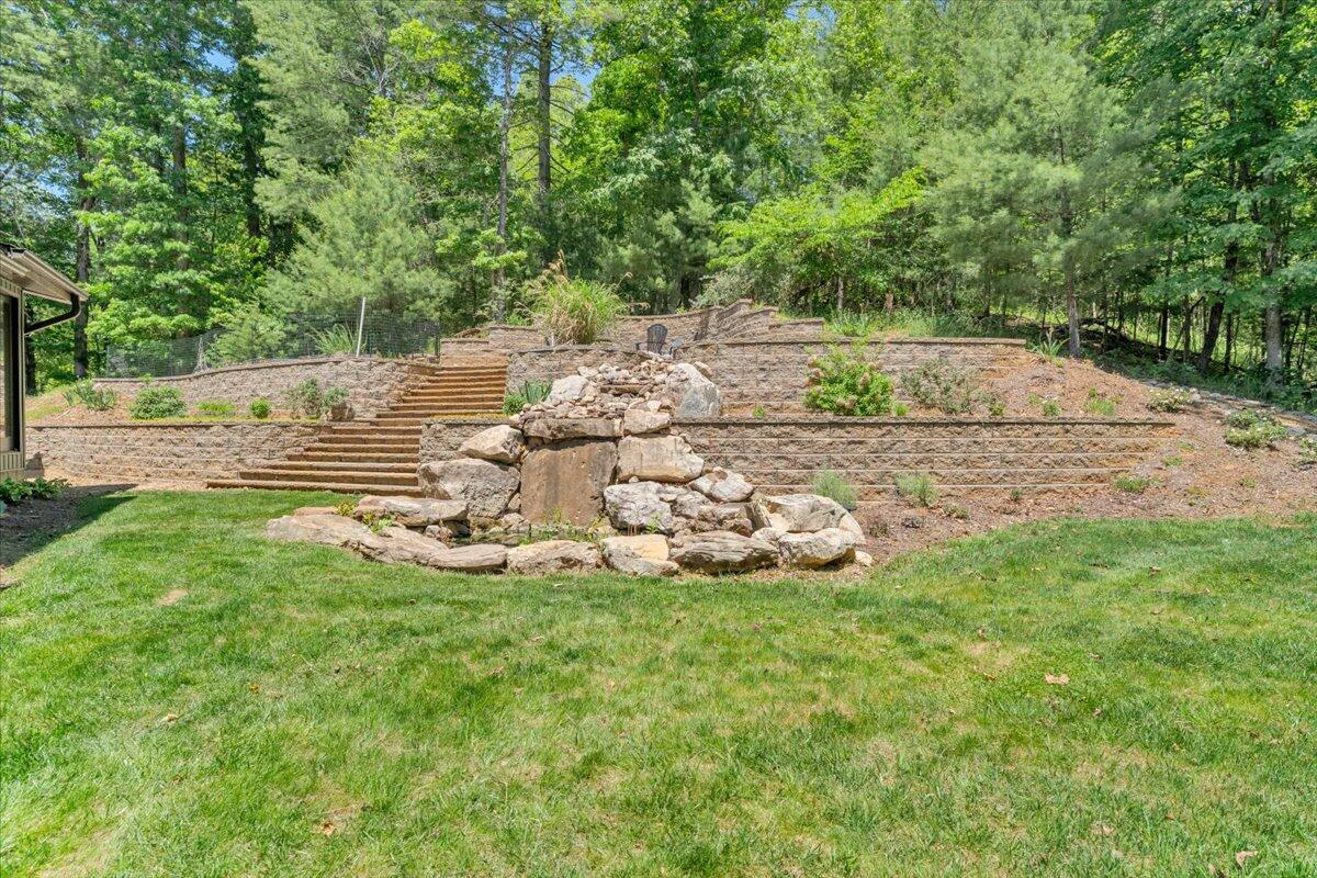 6675 Back Creek Road Boones Mill, VA 24065 - Photo 73 of 104 073-MIB06576