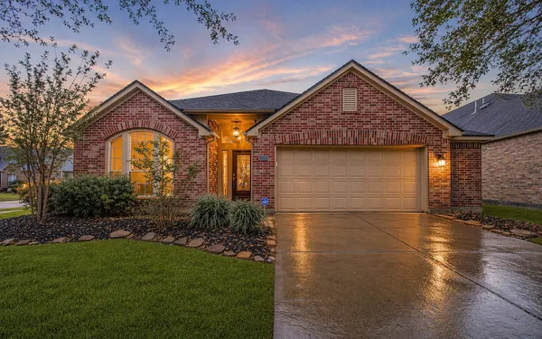 $389,950 | 28203 Fantail Drive, Katy, TX 77494