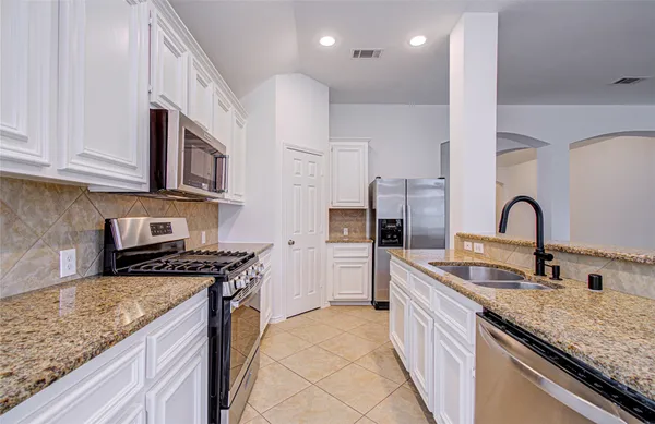 $389,950 | 28203 Fantail Drive, Katy, TX 77494