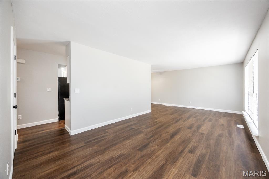 2313 College Drive Belleville, IL 62221 - Photo 4 of 28