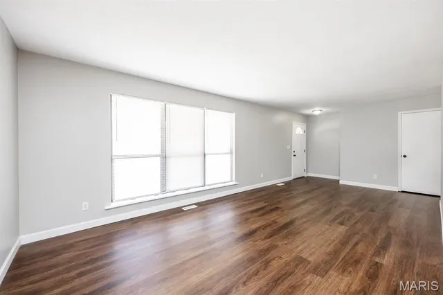 $245,000 | 2313 College Drive, Belleville, IL 62221