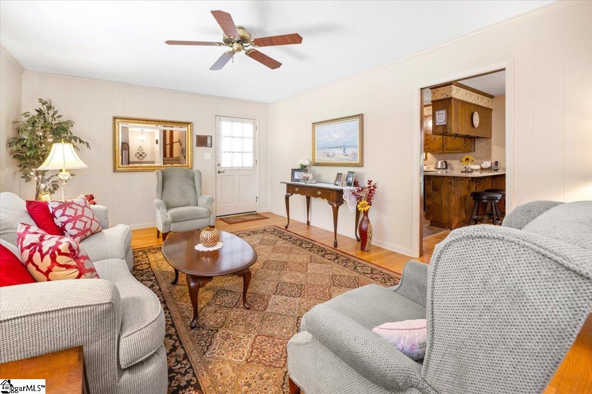 302 Ridgewood Street Easley, SC 29642 - Photo 14 of 36 Gallery Image 14