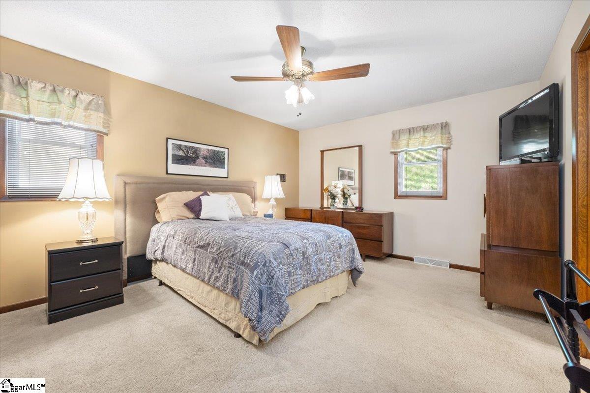 302 Ridgewood Street Easley, SC 29642 - Photo 29 of 36 Gallery Image 29