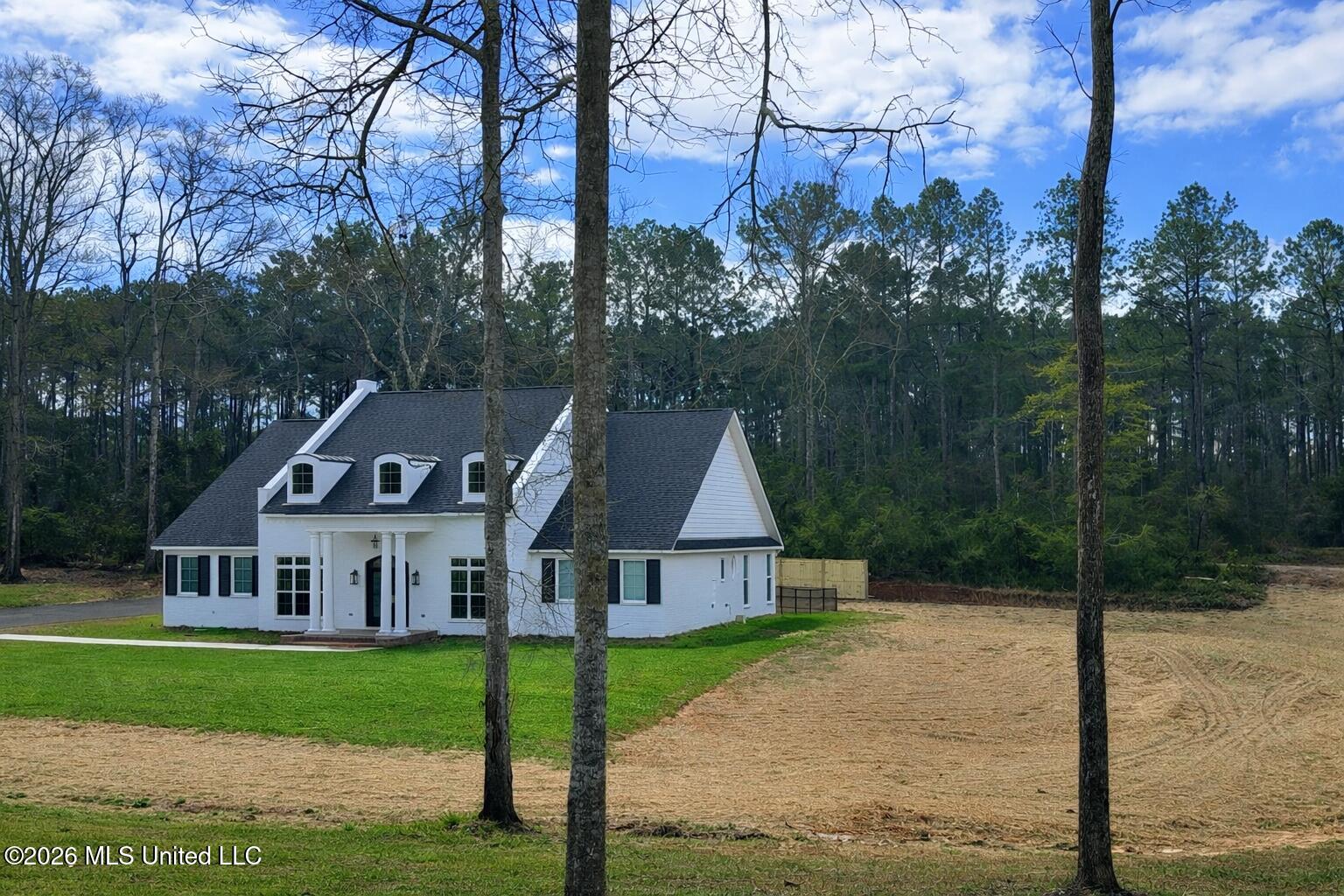 115 Laurelwood Trail Road Mendenhall, MS 39114 - Photo 3 of 63 52DD8DBC-9CAC-4732-ADCD-69C912CC671A