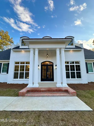 $569,900 | 115 Laurelwood Trail Road, Mendenhall, MS 39114