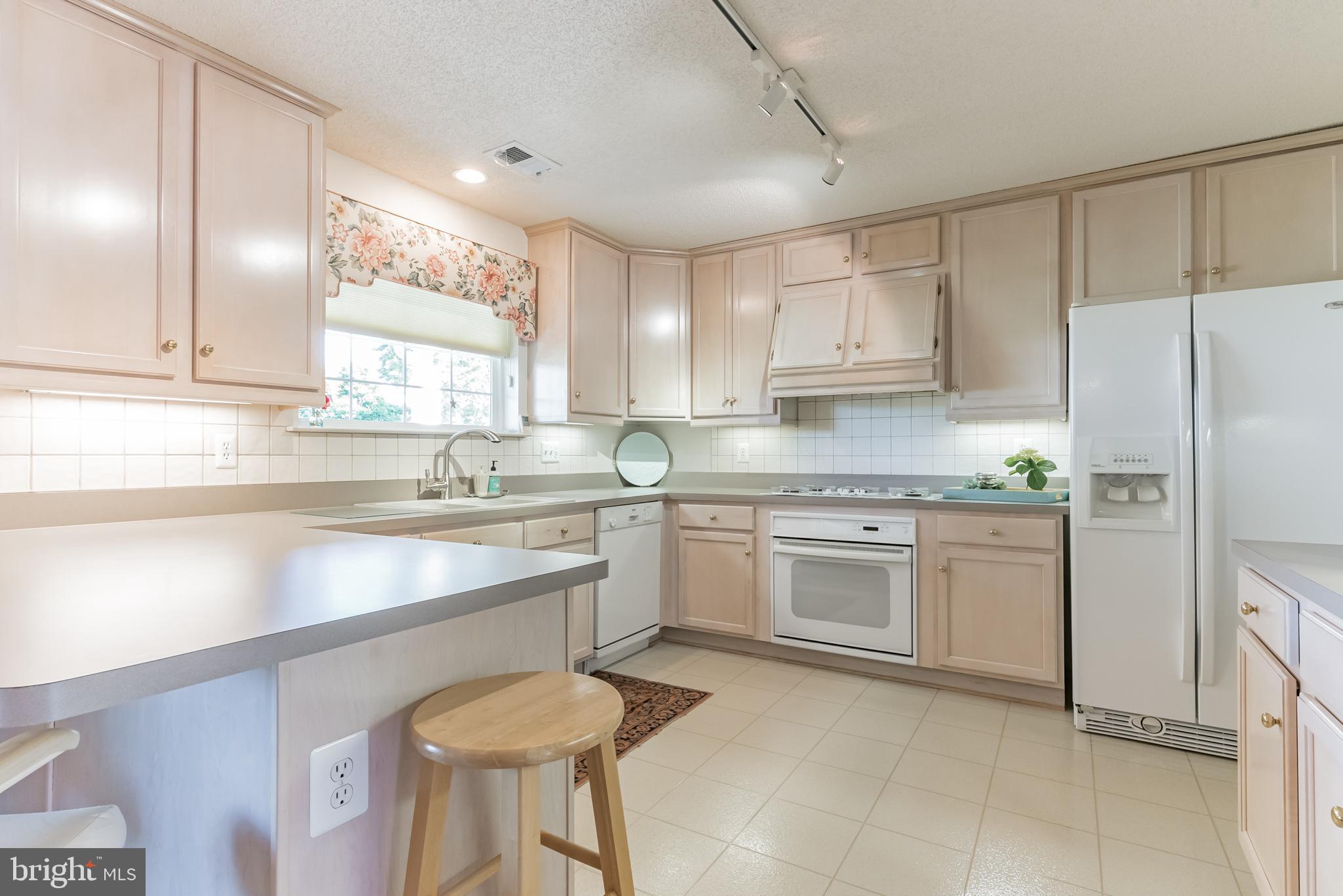 48591 Bean Road Ridge, MD 20680 - Photo 8 of 31 kitchen