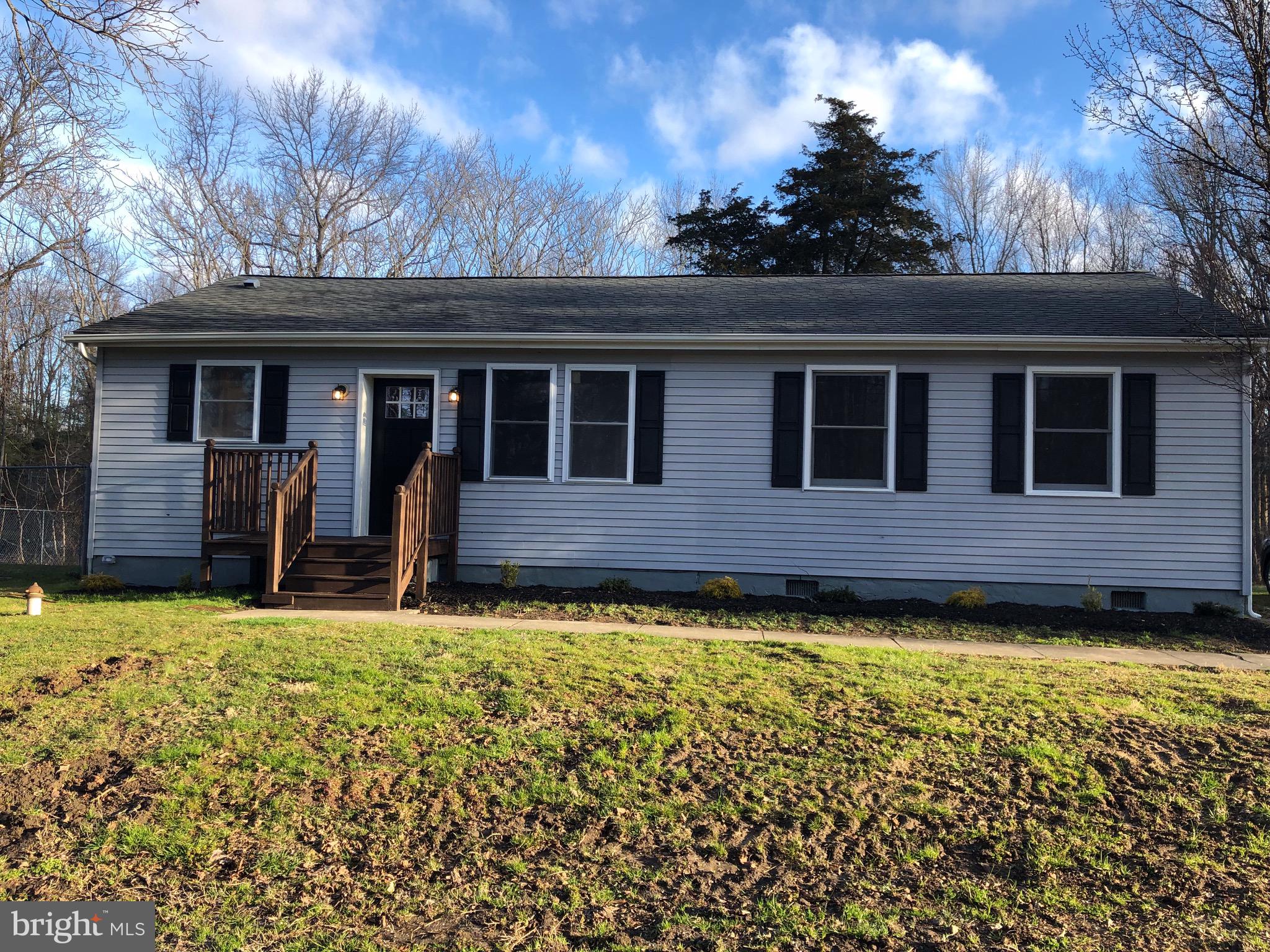 283 Mannington Yorktown Road Pilesgrove, NJ 08098 - Photo 1 of 9