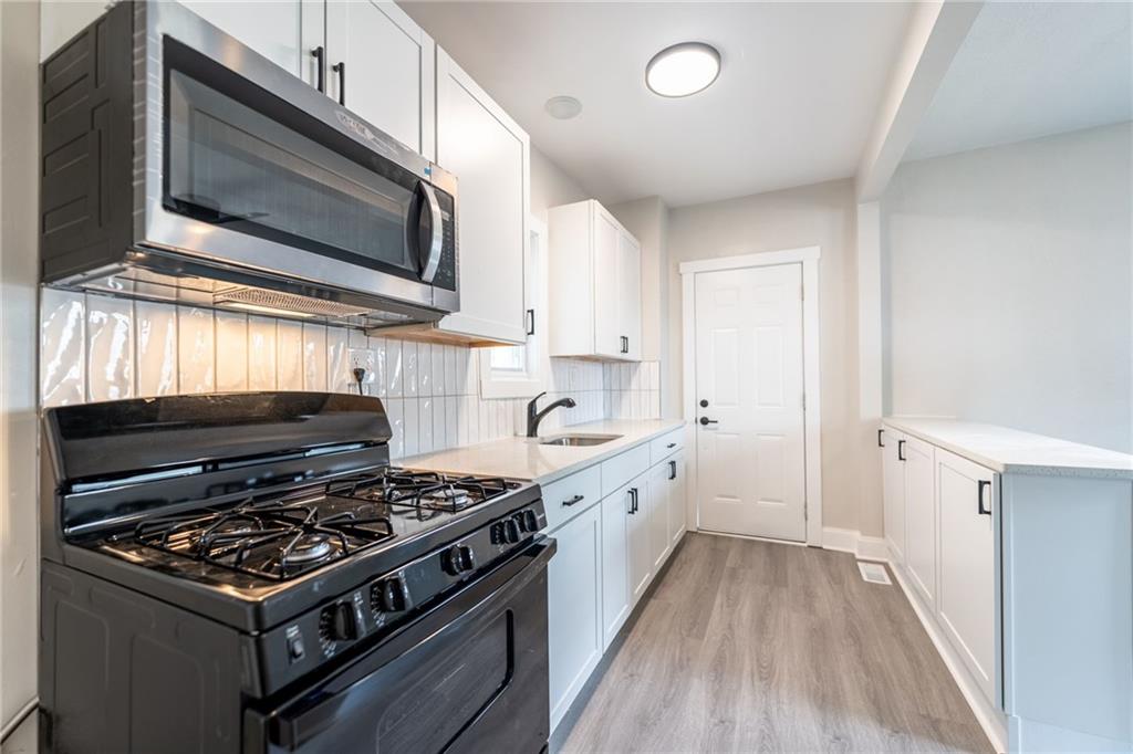 12 Simms Street Pittsburgh, PA 15211 - Photo 15 of 39 Kitchen